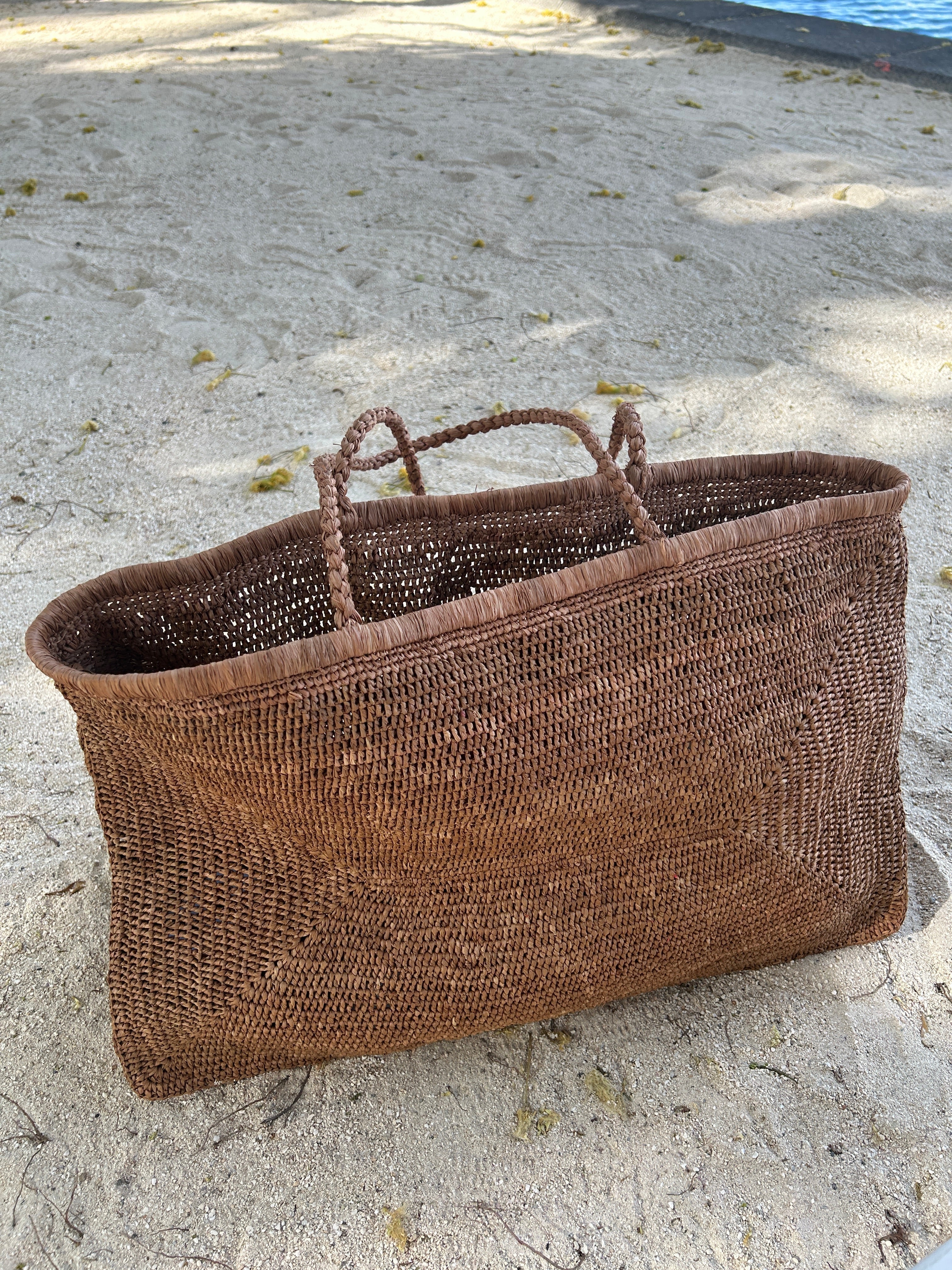 The Raffia Beach Tote — XXL