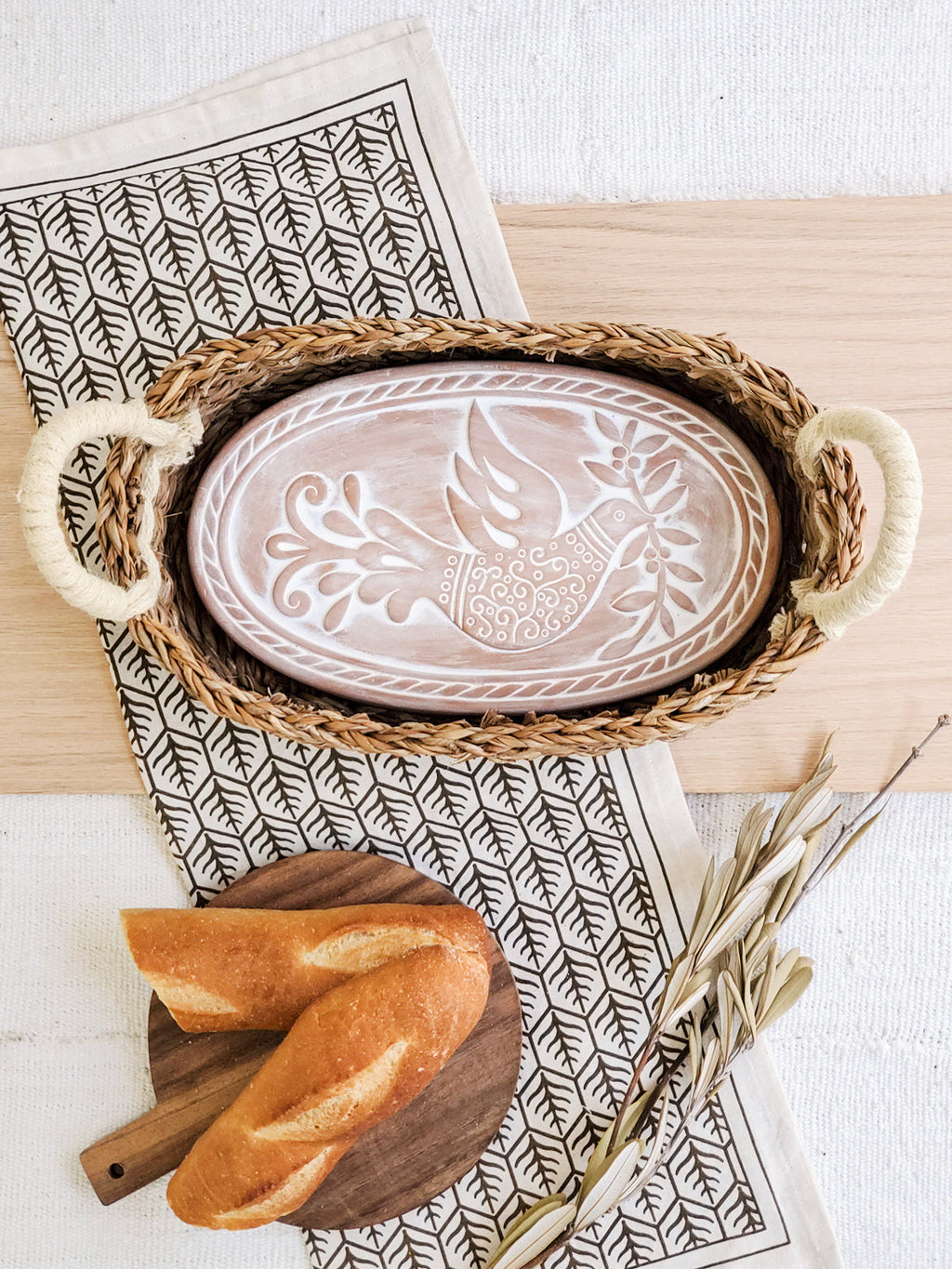 The Bird Oval Bread Warmer Gift Set