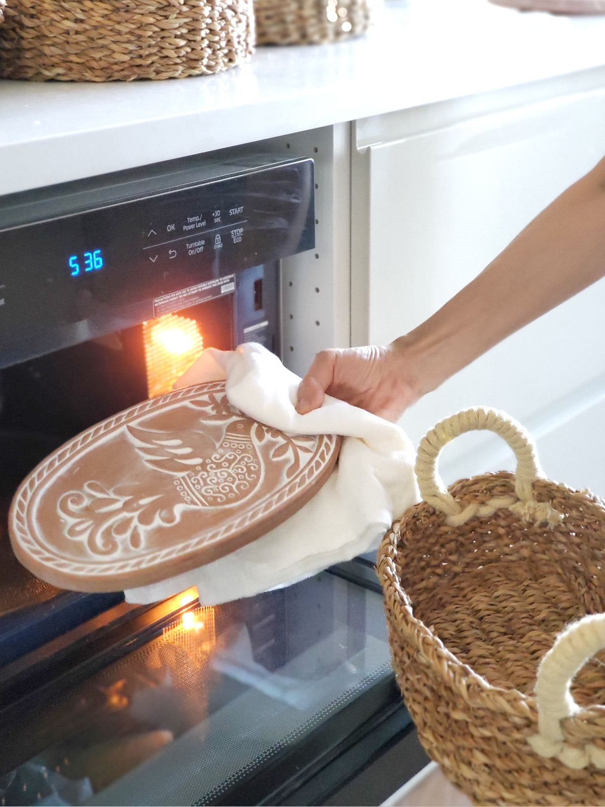 The Bird Oval Bread Warmer Gift Set