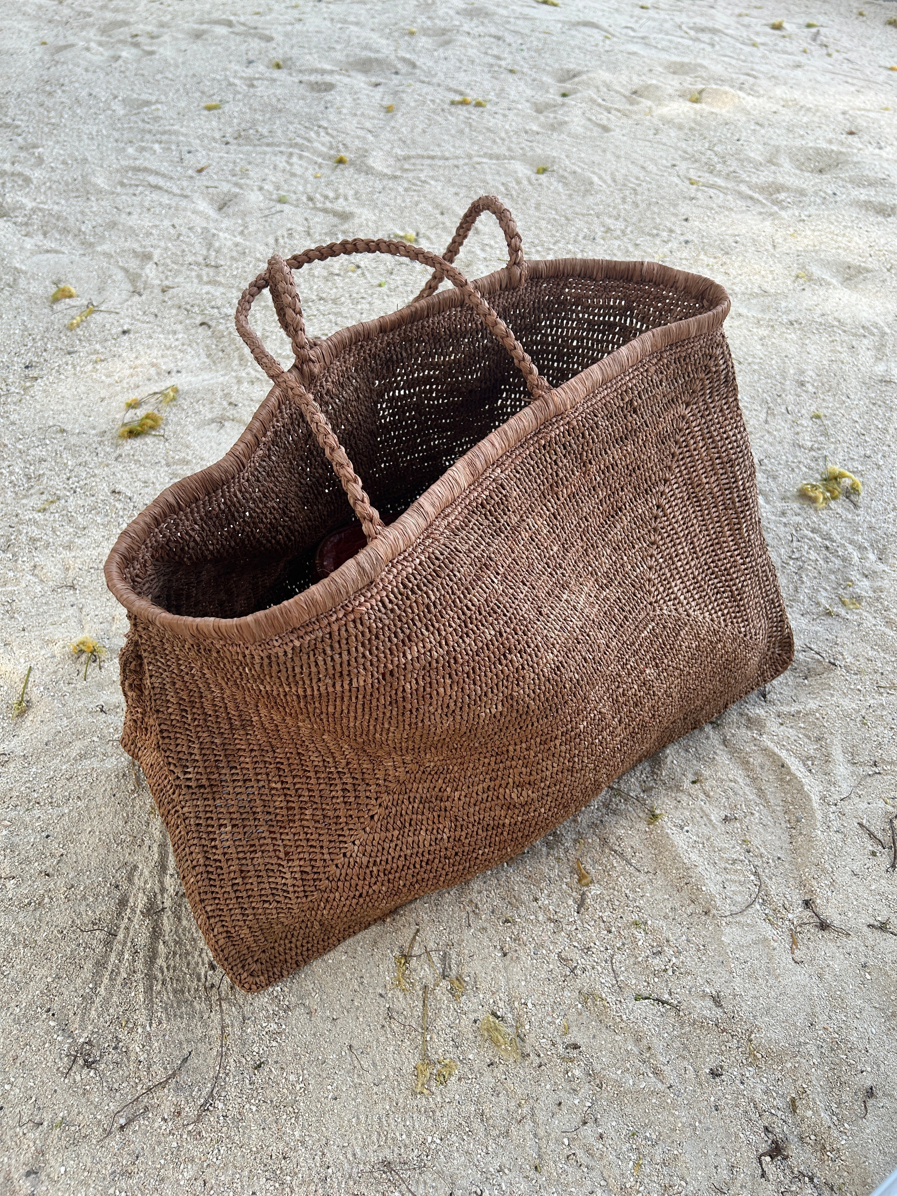 The Raffia Beach Tote — XXL
